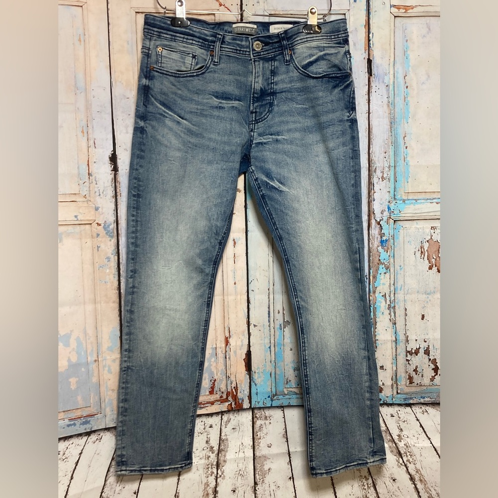 BUCKLE Denim Seeker Taper DEPARTWEST Jeans “30x30”  EUC  P1219